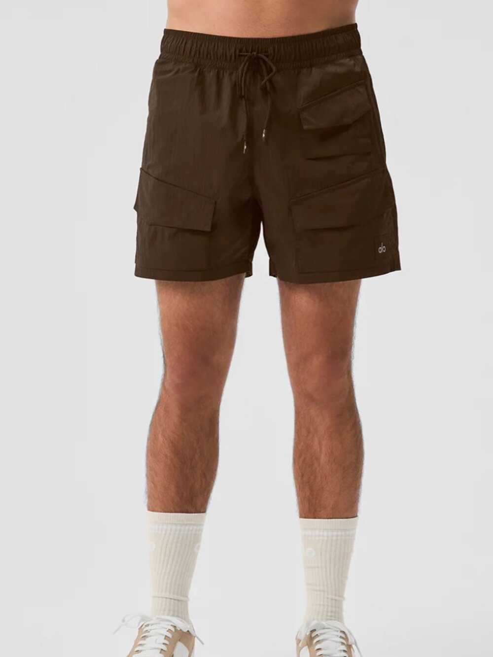 Alo Men's 7" Crinkle Nylon Excursion Cargo Shorts Espresso size small NWT